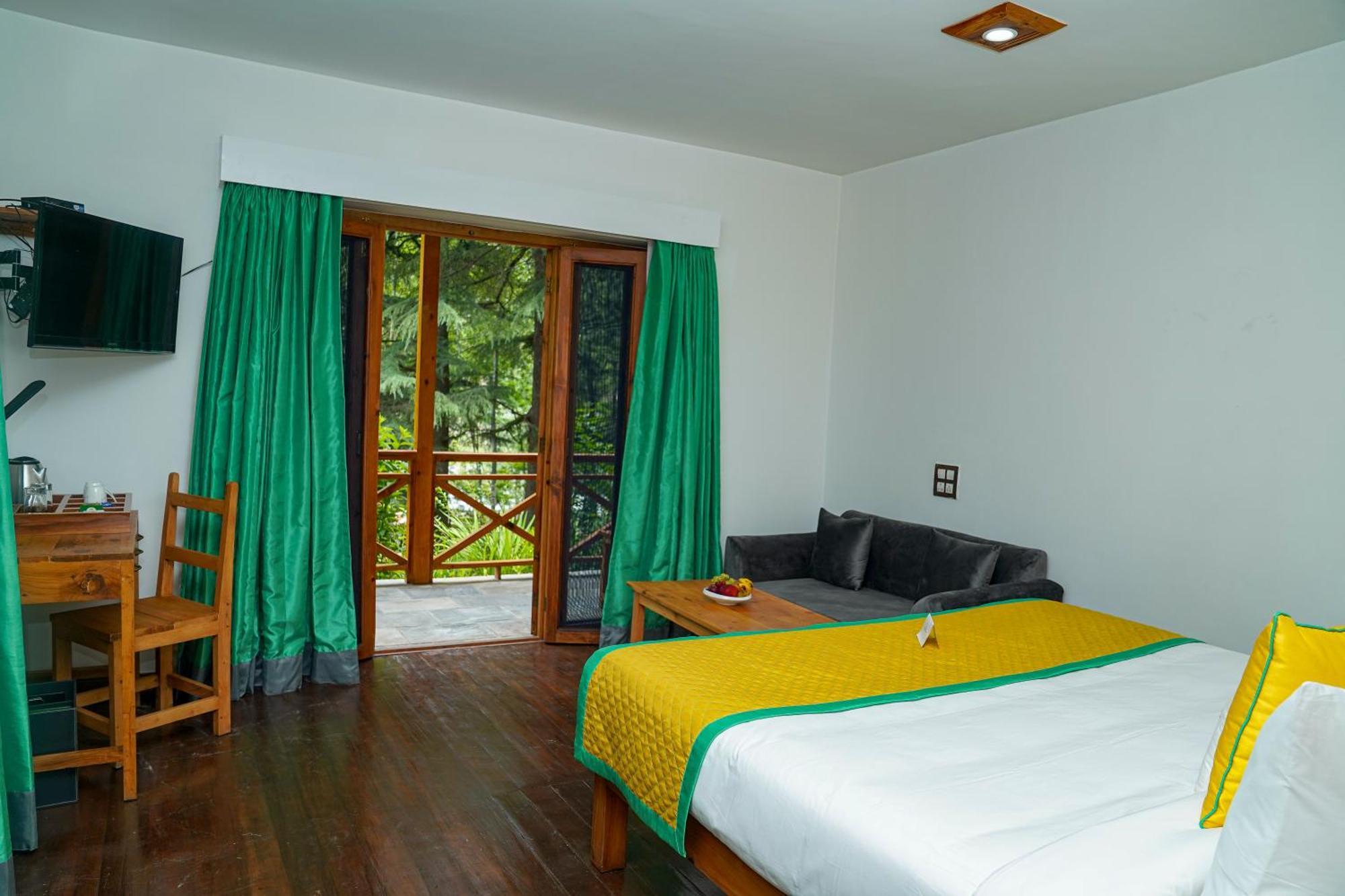 Hotel Zone Connect By The Park, Manali Esterno foto
