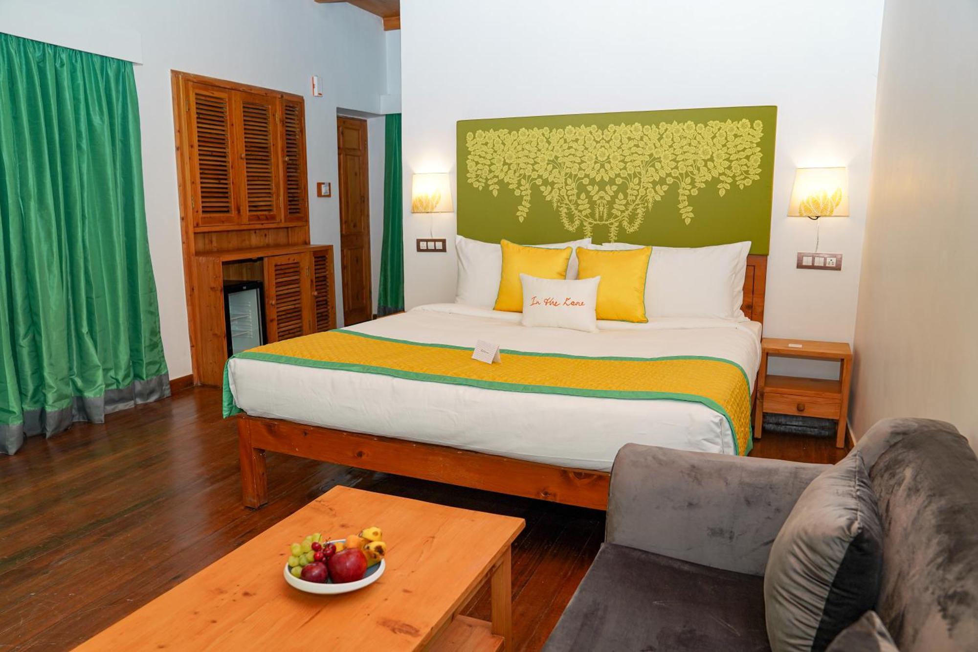 Hotel Zone Connect By The Park, Manali Esterno foto