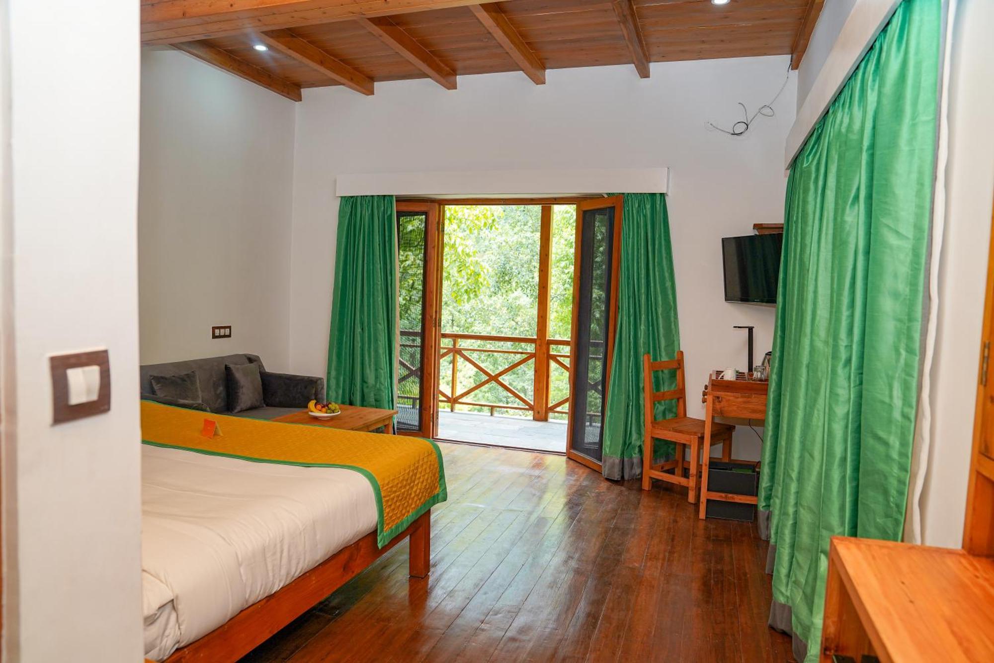 Hotel Zone Connect By The Park, Manali Esterno foto