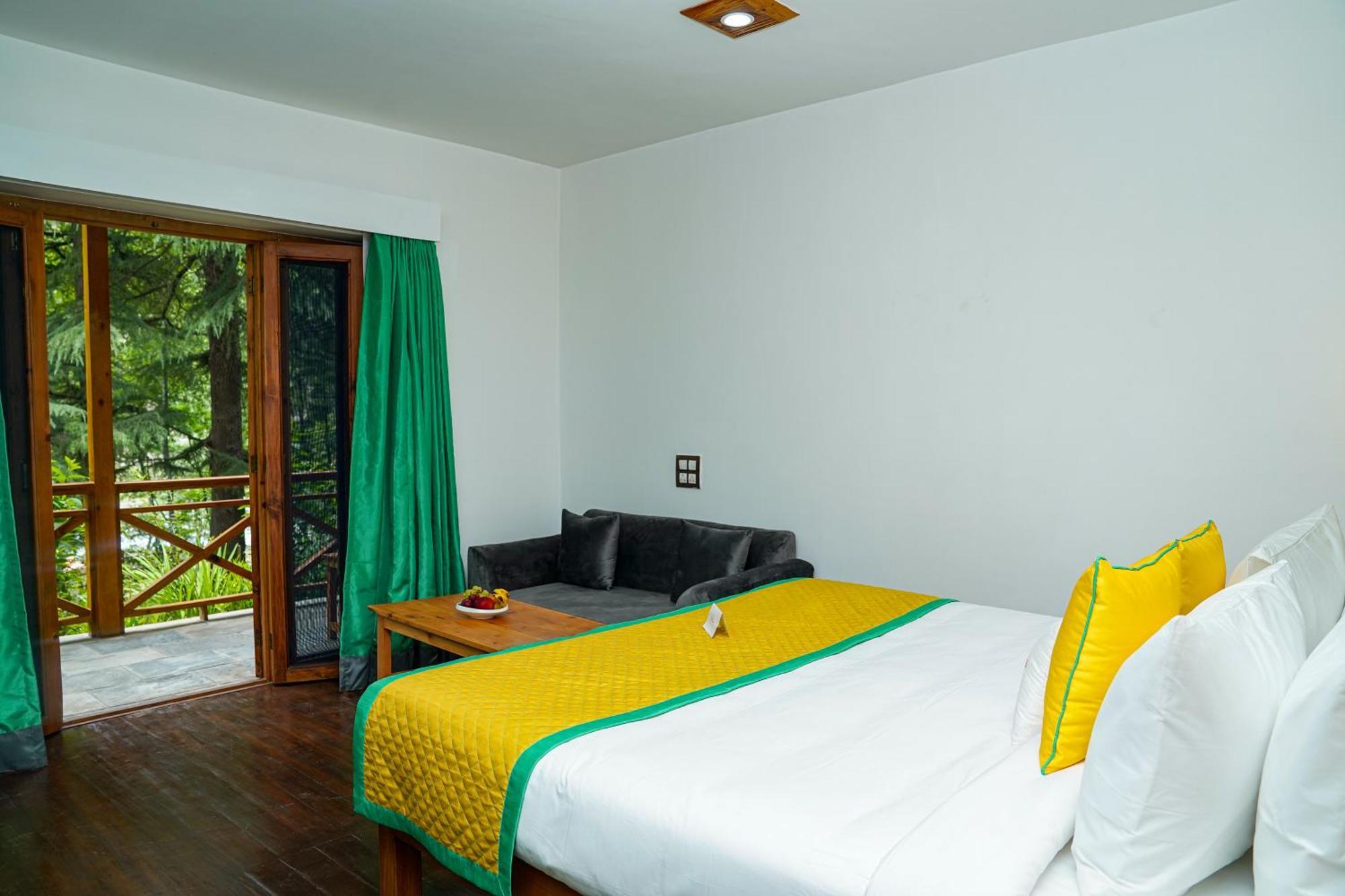 Hotel Zone Connect By The Park, Manali Esterno foto