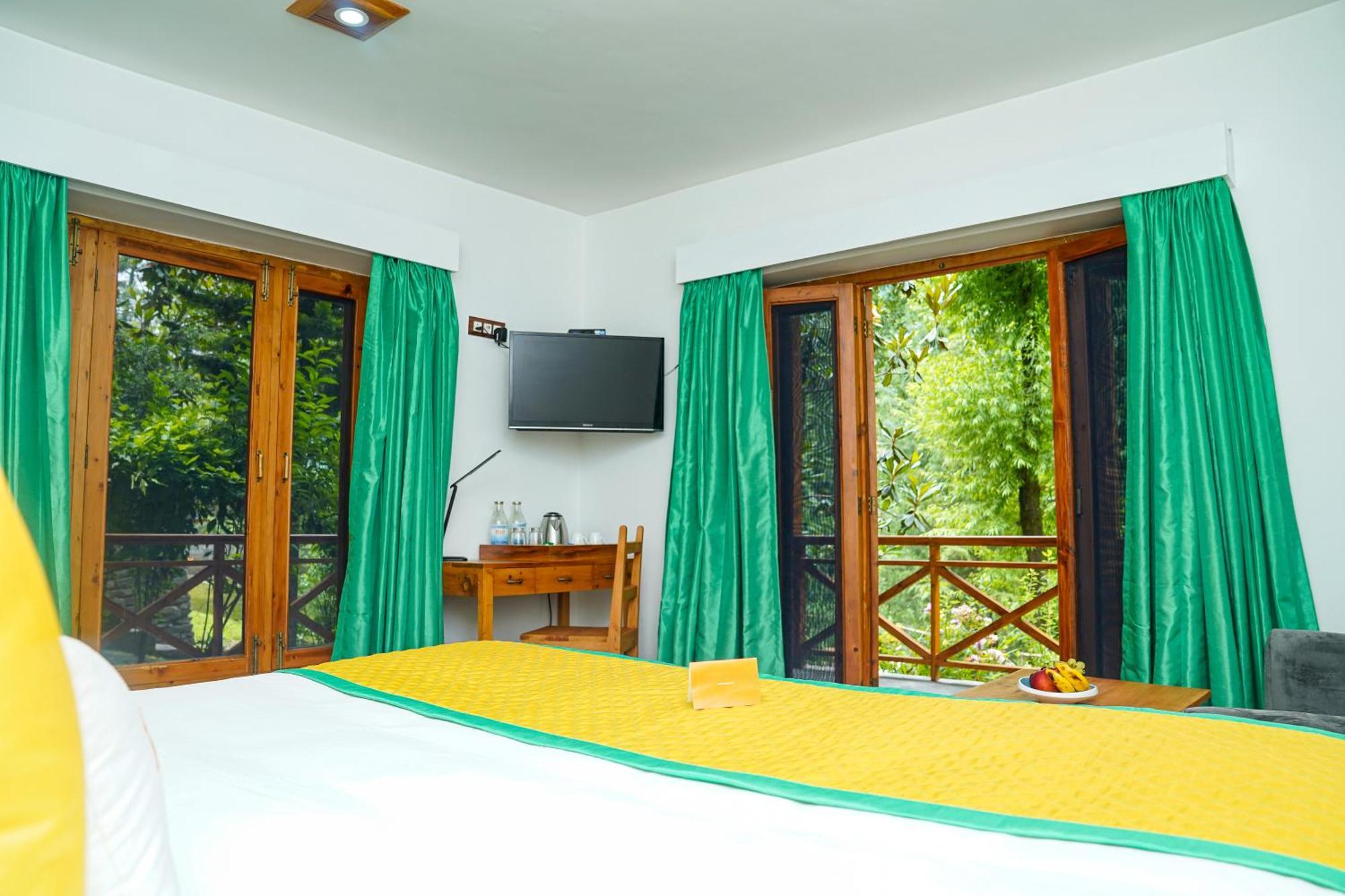 Hotel Zone Connect By The Park, Manali Esterno foto
