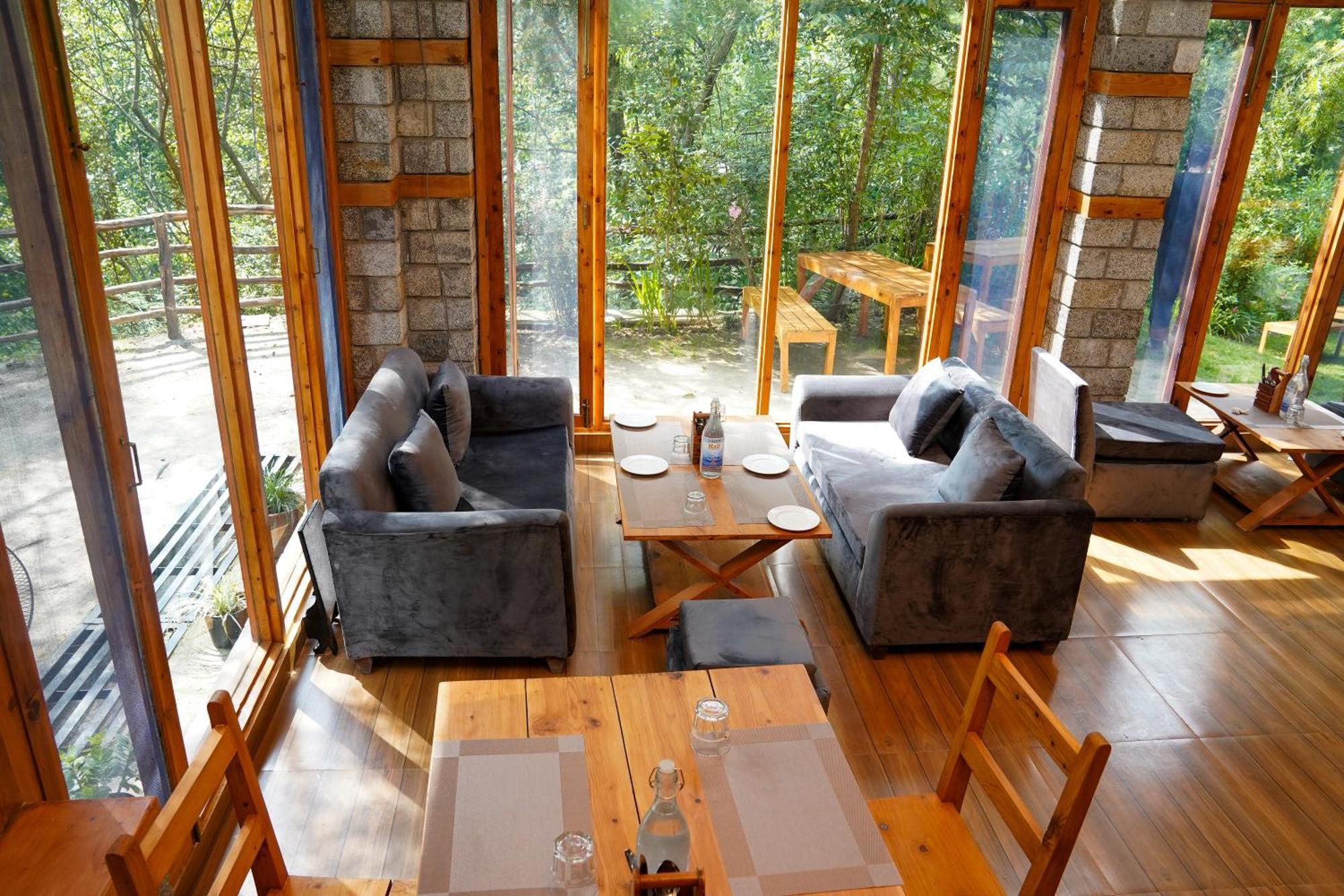 Hotel Zone Connect By The Park, Manali Esterno foto