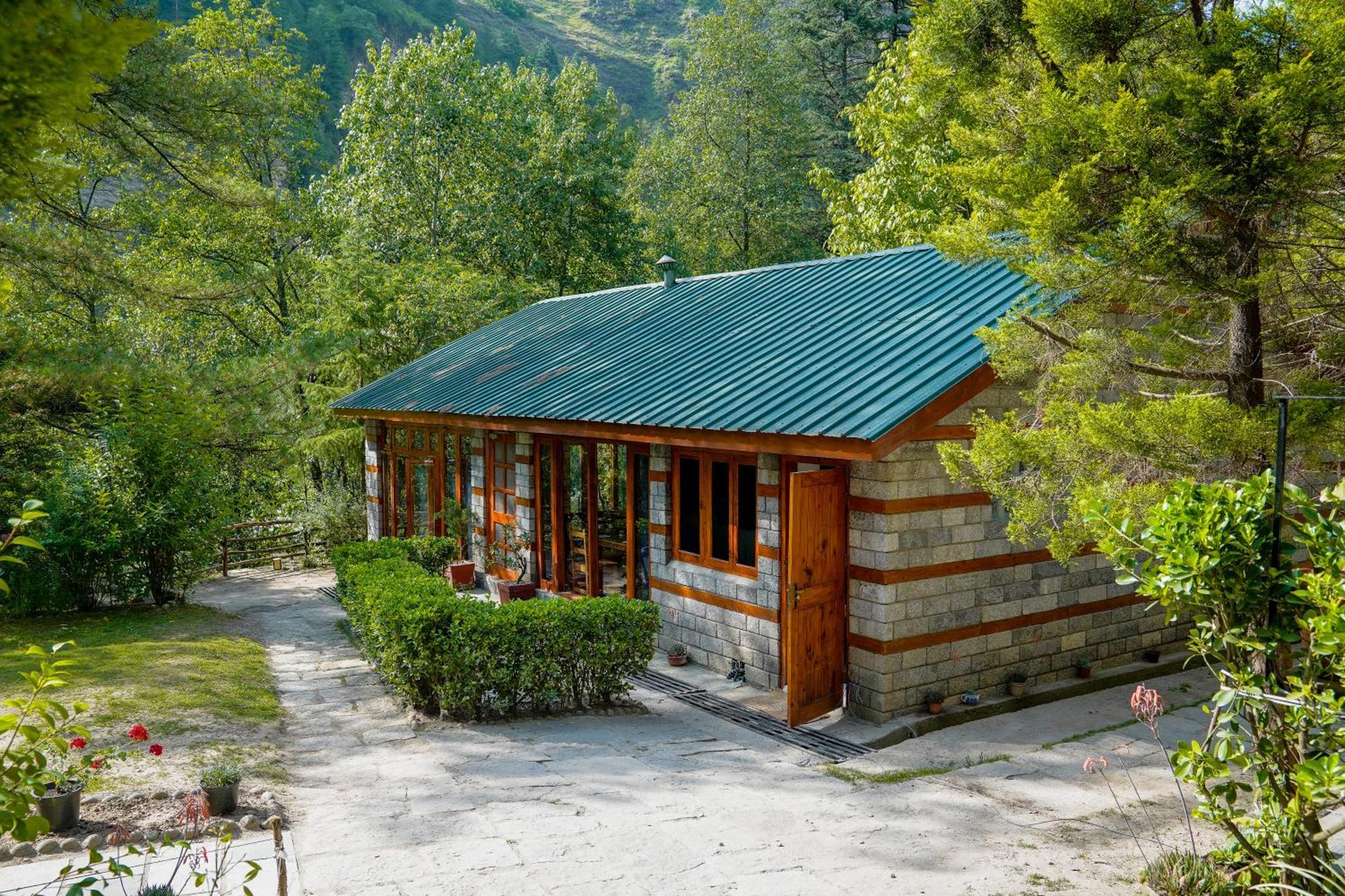 Hotel Zone Connect By The Park, Manali Esterno foto