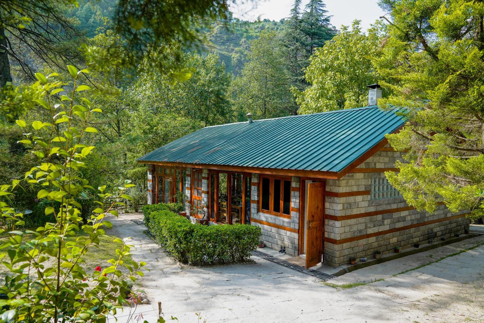 Hotel Zone Connect By The Park, Manali Esterno foto